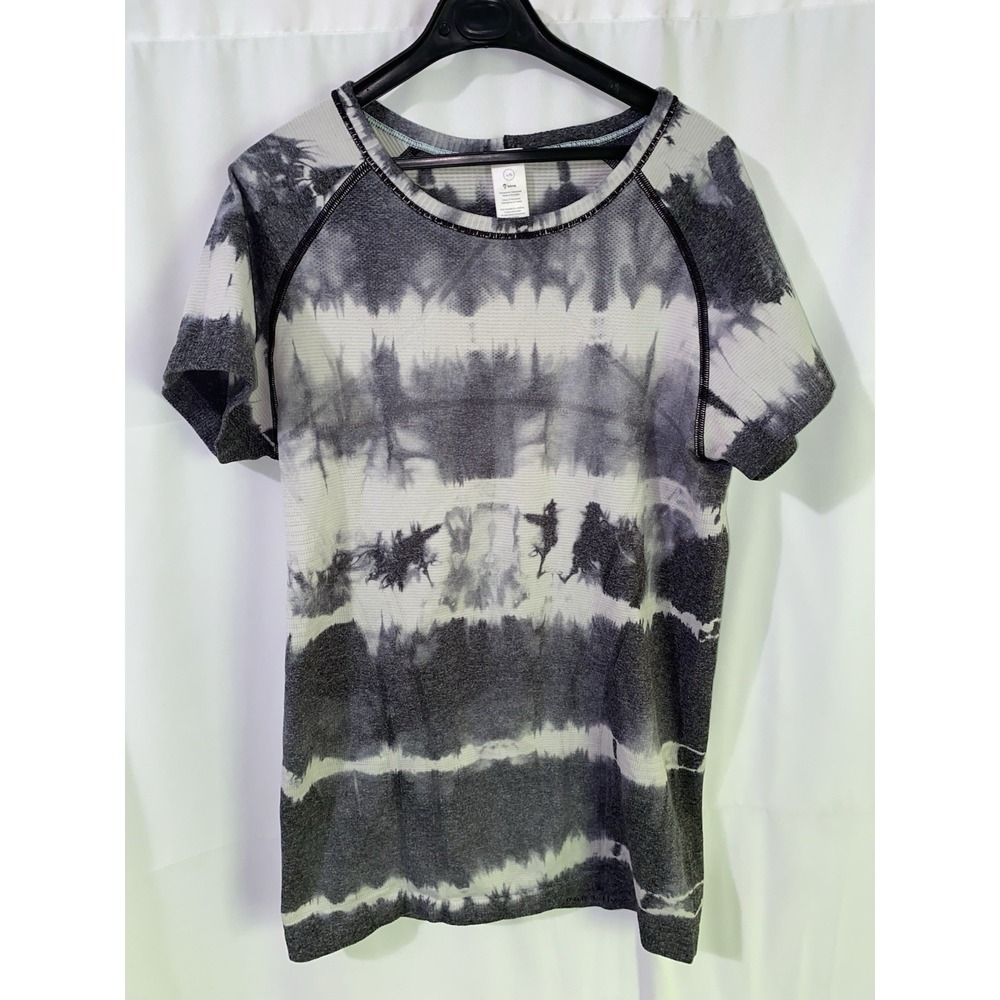 Ivivva‎ by Lululemon Youth Girls size Large Short Sleeve Shirt Tie Dye